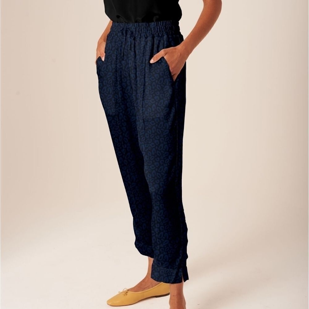 Tucker Julia Pant Indigo Kitty Cat Dreamer in Silk Crepe de Chine Animal Print